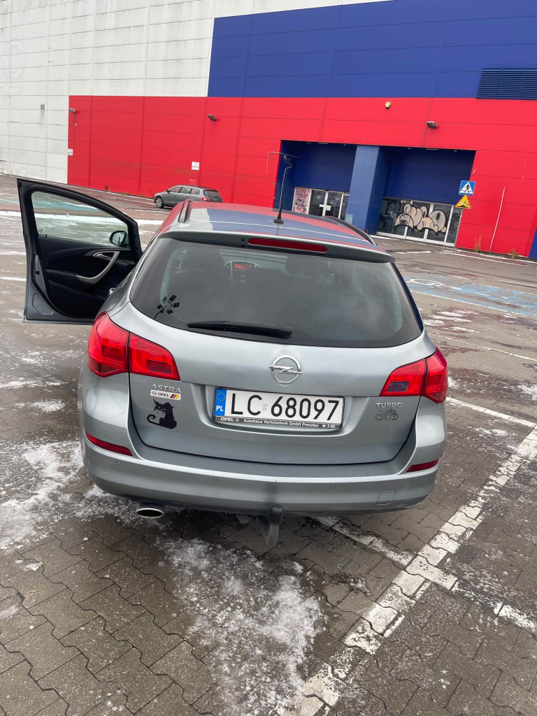 Opel Astra J 1.4 Turbo Chełm - zdjęcie 5