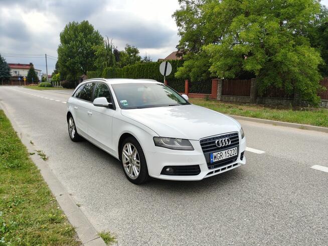 Audi A4 Avant B8 automat 2.0 tdi Grójec - zdjęcie 5