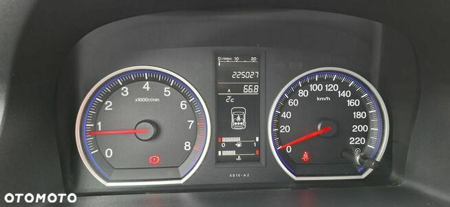 Honda CR-V 2.0 Executive NAVI Kielce - zdjęcie 11