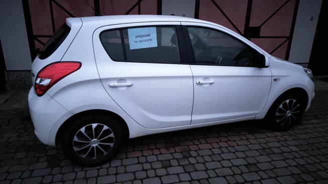HYUNDAI I20 1,2 2011/12 SALON 57000 KM Leżajsk - zdjęcie 4