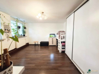 WYREMONTOWANA KAWALERKA NA CHĘTNIE POSZUKIWANYM I PIĘTRZE