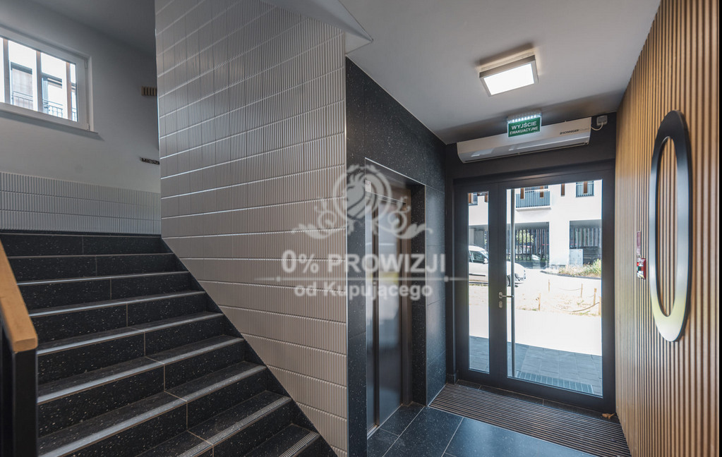 Piekne mieszkanie z loggią w spokojnej , zielonej okolicy. Wrocław - zdjęcie 7