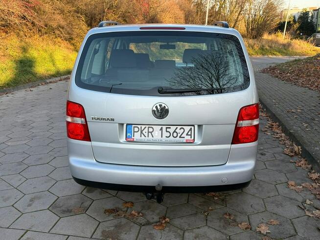 Volkswagen Touran 1.6 Benzyna 7osób Zarejestrowany Gostyń - zdjęcie 5