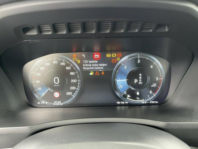 Volvo XC 90 D5 AWD Momentum Virtual Podgrzewanie Gliwice - zdjęcie 7