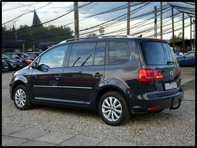 Volkswagen Touran 2.0TDi CR 140KM* 5 osób* PDC* DSG* Hak* Nowy Sącz - zdjęcie 2