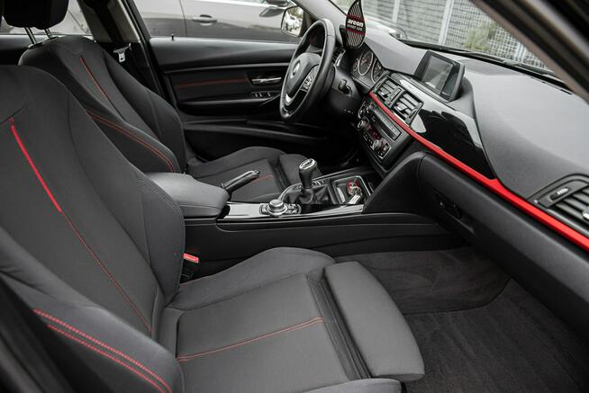 BMW 320 Sport ! 2.0d 184KM ! Manual ! Bi-Xenon LED Navi ! Zwoleń - zdjęcie 9