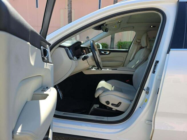 Volvo XC 60 INSCRIPTION / AWD / T6 / niski przebieg Chwaszczyno - zdjęcie 5