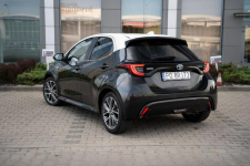 Toyota Yaris Selection Elegance Virtual Półskóra Keyless ACC krajowy Kraków - zdjęcie 4