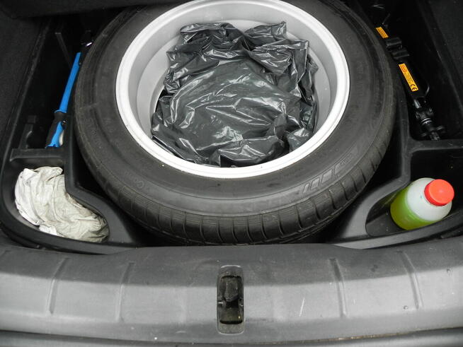 Sprzedam Volvo C30 1.6 Diesel 2008 rok 230 000 km Wieliszew - zdjęcie 7