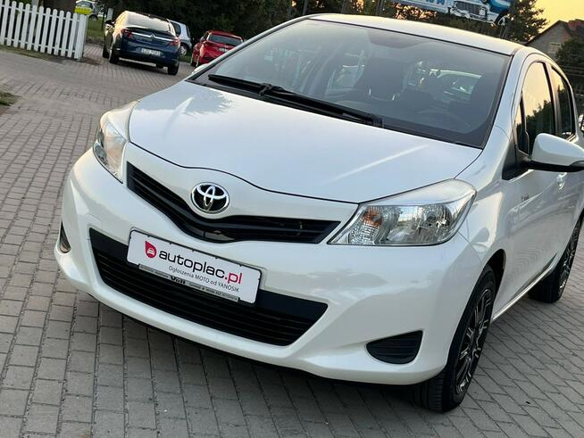 Toyota Yaris *Benzyna*Niski Przebieg*Gwarancja* Zduńska Wola - zdjęcie 7