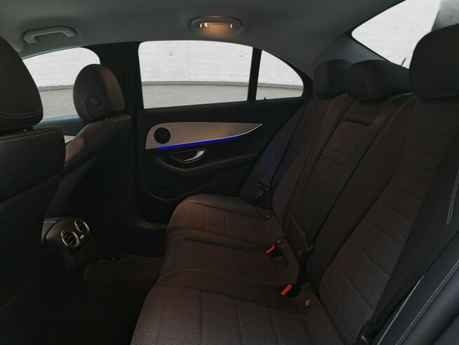 Mercedes E 300 Komorniki - zdjęcie 12