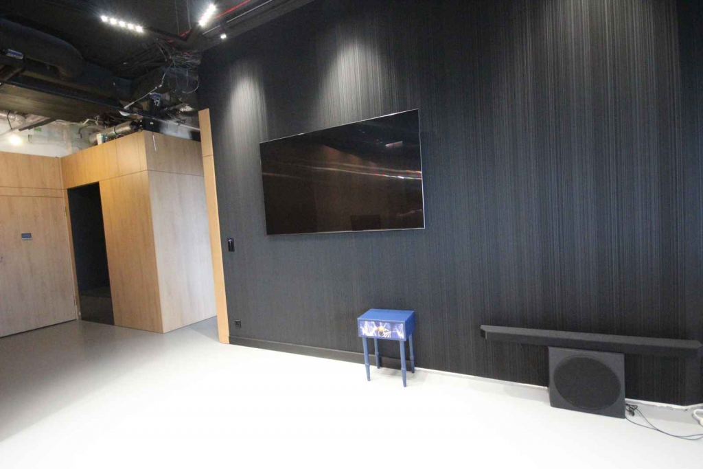 4pok, 155met, Sky Tower KOMÓRKA/GARAŻ/2013 (Wrocław) Krzyki - zdjęcie 3