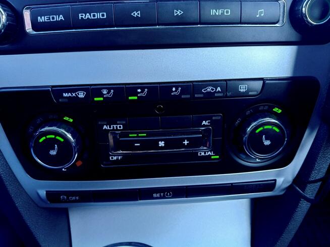 Škoda Octavia 2010*1.6TDI*2kpl kół*Tani/Sprawny Bibice - zdjęcie 11