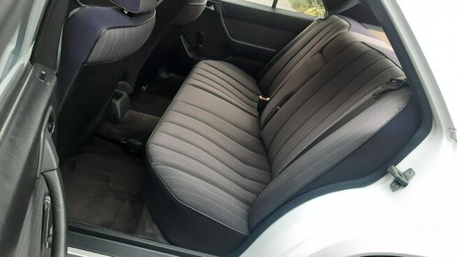 Mercedes W124 Bachowice - zdjęcie 5