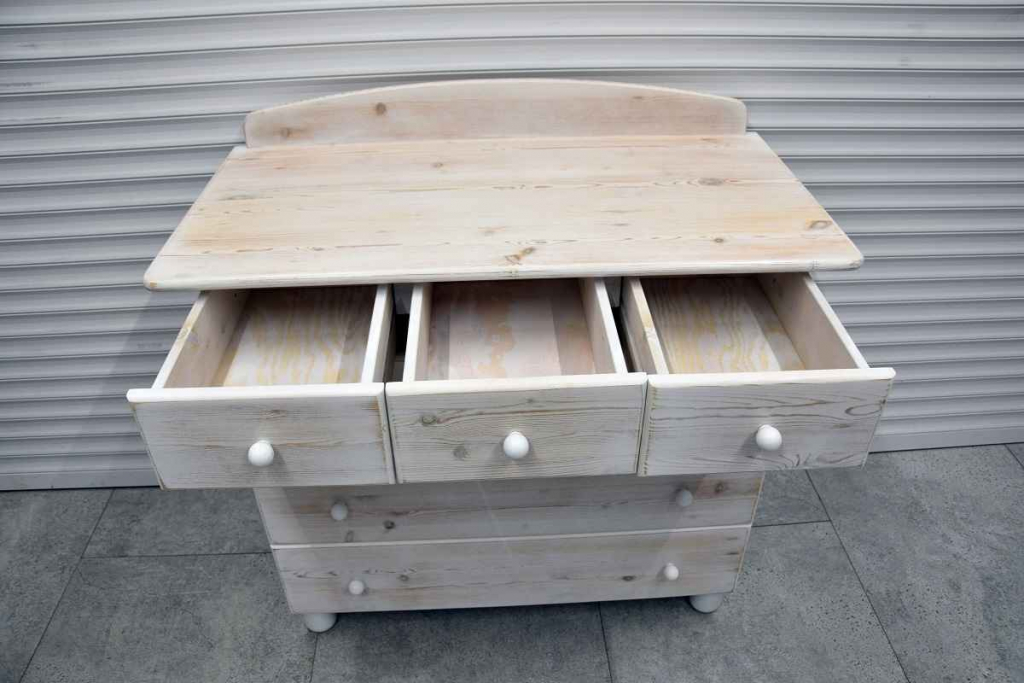 komoda z szufladami z drewna sosnowego - jak nowa Olsztyn - zdjęcie 3