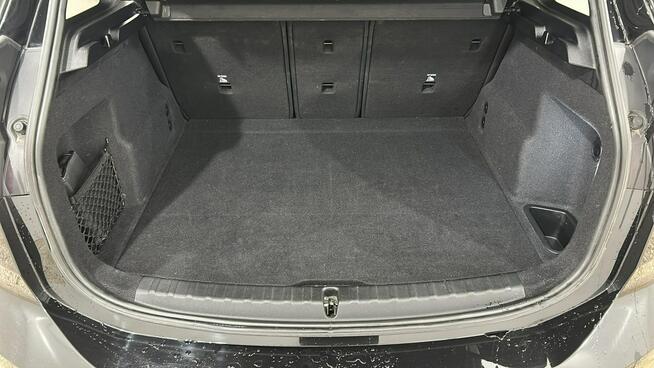 BMW  218i Luxury Line aut Kombi Warszawa - zdjęcie 11