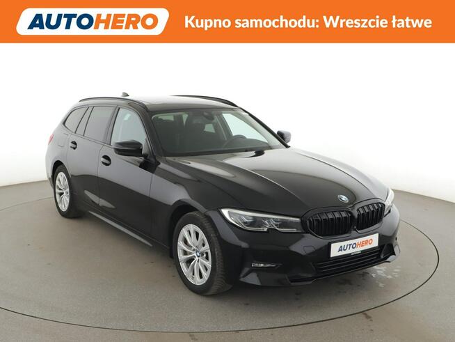 PHEV 330e automat navi grzane fotele LiveCockpit HUD PDC-kamera LED Warszawa - zdjęcie 10