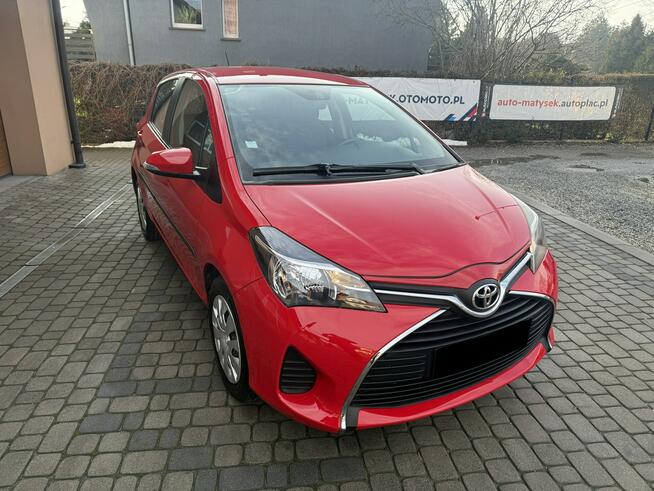 Toyota Yaris 1,3 99KM  Klimatyzacja Orzech - zdjęcie 3