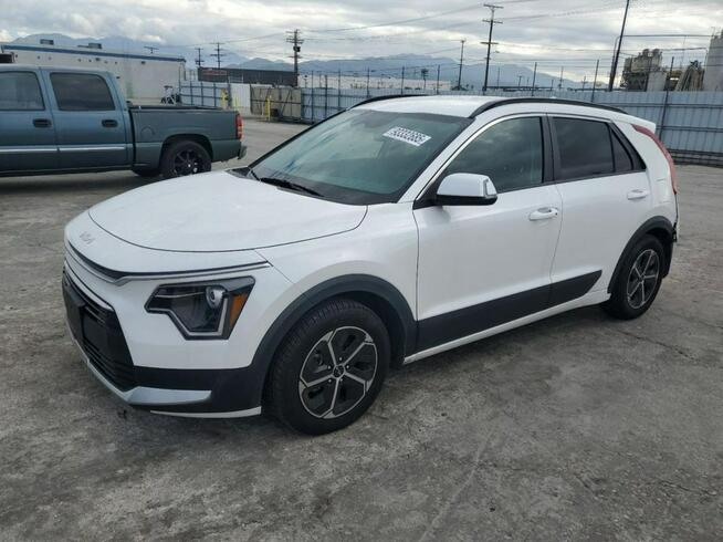 Kia Niro / HYBRYDA / bogate wyposażenie / niski przebieg / Tarnów - zdjęcie 2