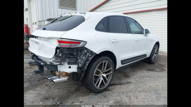 MACAN T / AWD / niski przebieg Tarnów - zdjęcie 3