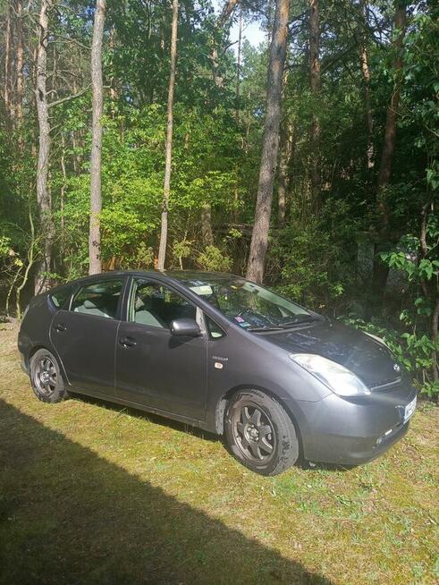 Toyota Prius II generacji z niezawodnym silnikiem benzynowym Warszawa - zdjęcie 2