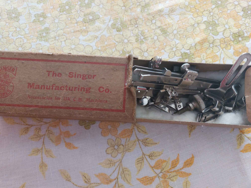 Maszyna do szycia SINGER z 1927 r Pruszków - zdjęcie 3