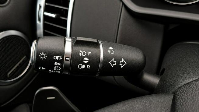 Land Rover Discovery 2.0d 241KM Salon PL_ I wł_ Hak_Bezwypadkowy! ASO! Szczecin - zdjęcie 12