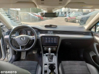 Volkswagen Passat 2018 · 140 598 km · 1 968 cm3 · Diesel Tychy - zdjęcie 5
