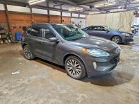 Ford Kuga TITANIUM / AWD / niski przebieg