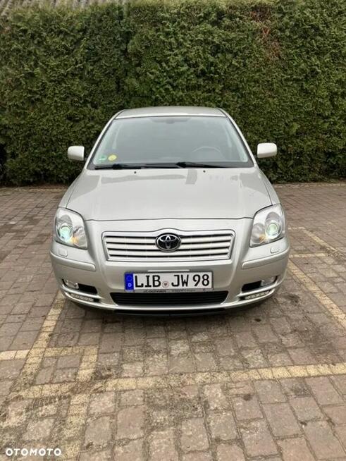 Toyota Avensis 2.4 benzyna automat Łomianki - zdjęcie 12