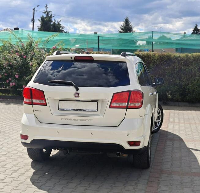 Fiat Freemont Navi Kamera 7 osób  4 x 4  A U T O M A T Nowy Sącz - zdjęcie 4