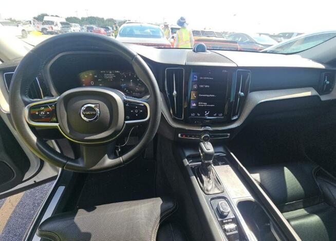 Volvo XC 60 INSCRIPTION / AWD / T5 / niski przebieg Warszawa - zdjęcie 9