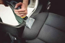 Pranie tapicerki samochodowej