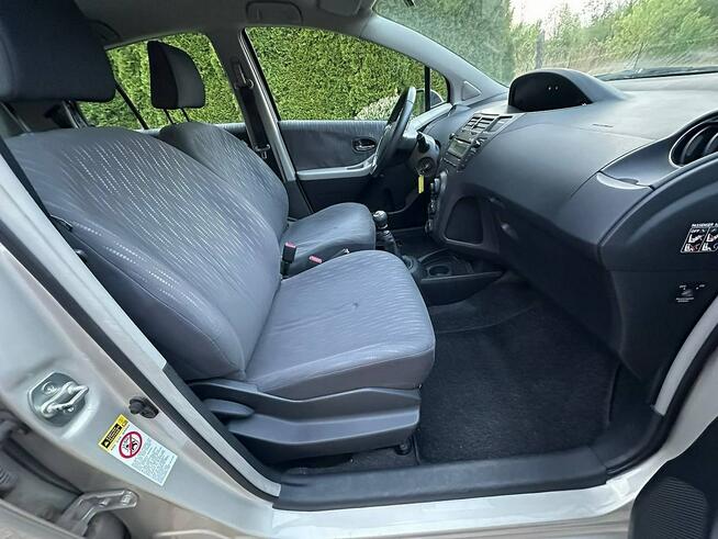 Toyota Yaris II Lift 1.33 VVT 101KM 5Drzwi Bardzo Ładna Opłacona Wrocław - zdjęcie 9