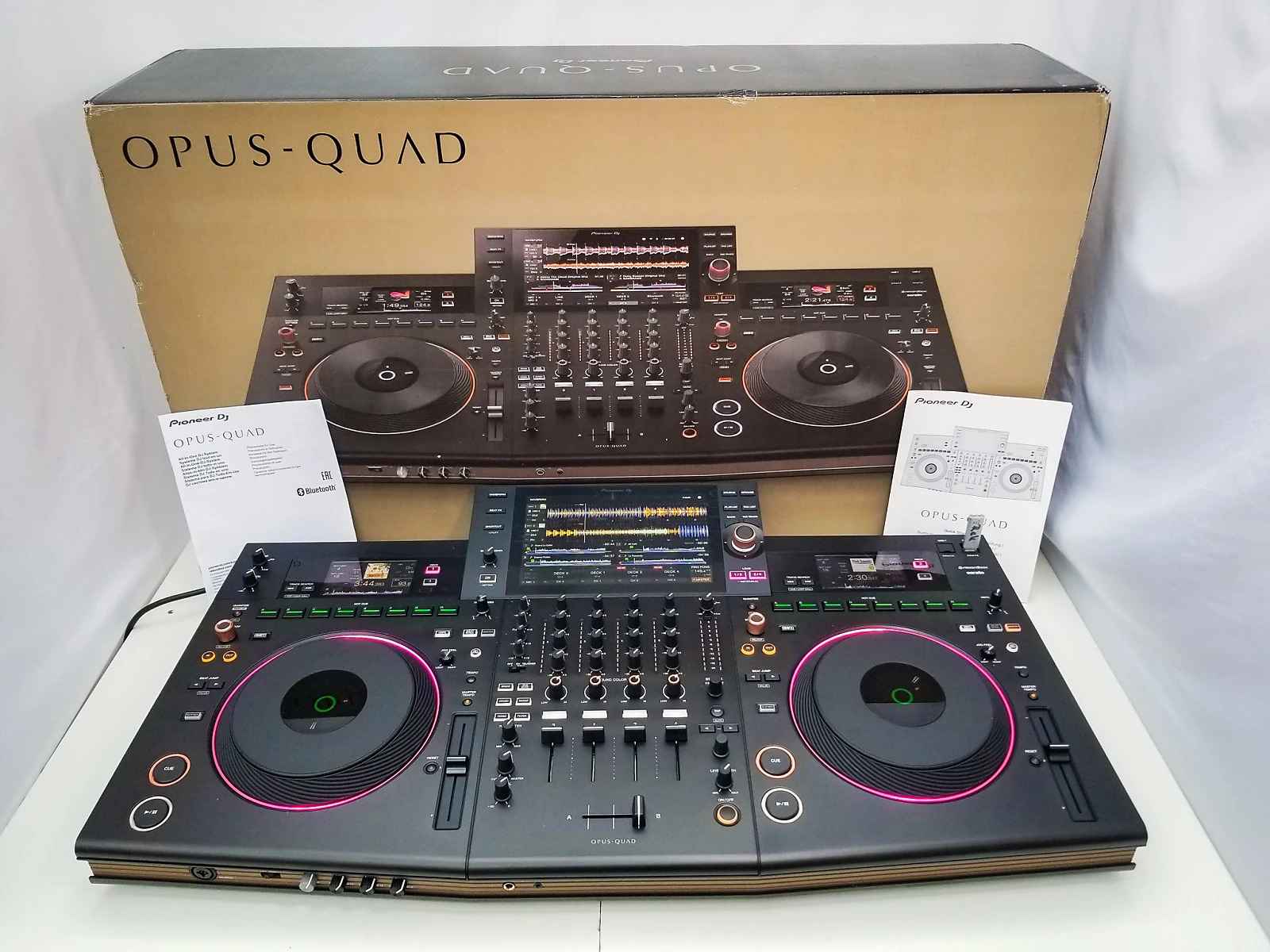 Pioneer OPUS-QUAD,  Pioneer XDJ-RX3, Pioneer XDJ-XZ, Pioneer DDJ-FLX10 Górna - zdjęcie 1