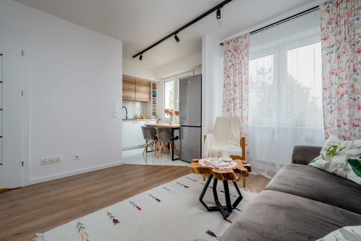 4 pokoje po kapitalnym remoncie, os. Białostoczek Białystok - zdjęcie 1