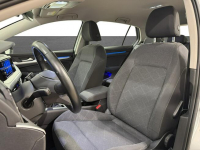 Volkwagen Golf VIII 2.0 TDI Life Katowice - zdjęcie 10
