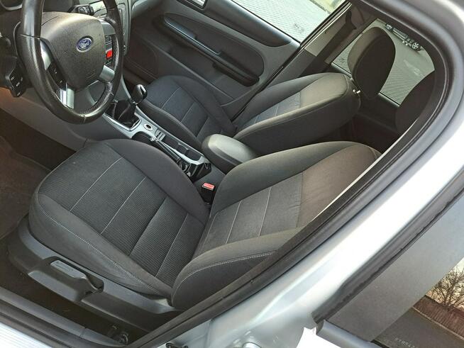 Ford Focus 1.8 TDCi 116KM 2008r. lift HB 5d climatronic TEMPOMAT 2xPDC Kampinos - zdjęcie 10