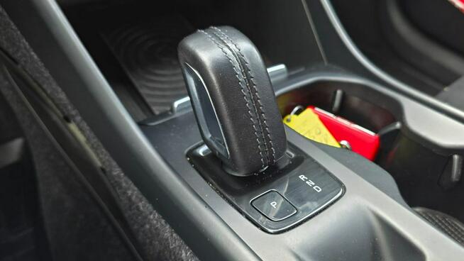 Volvo XC 40 T4 geatronic Inscription mały przebieg Lębork - zdjęcie 11
