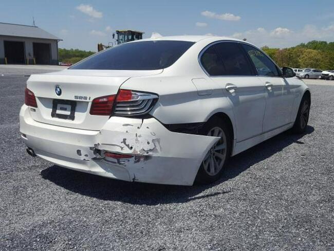 BMW 528 2016, 2.0L, lekko uszkodzony przód i tył Warszawa - zdjęcie 4