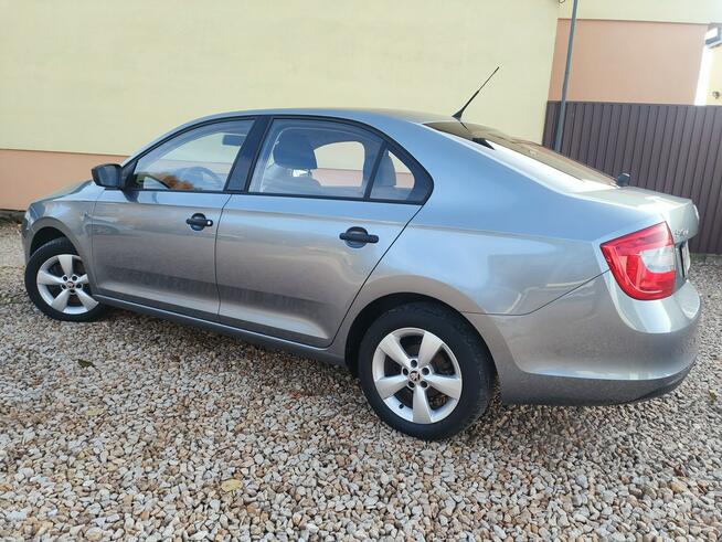 Škoda RAPID 2013, 1.2 benz bardzo ładna, 2 kompl. kół BEZWYPADKOWA Chełm Śląski - zdjęcie 4