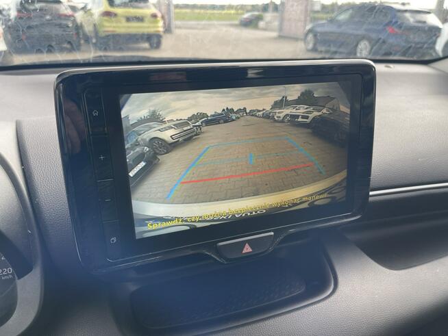 Toyota Yaris Salon PL Hybryda Automat Klimatyzacja Kamera Gliwice - zdjęcie 11