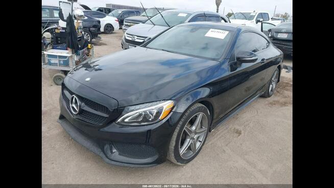 Mercedes C 300 4Matic / pakiet AMG / niski przebieg Chwaszczyno - zdjęcie 3