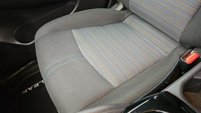 Nissan Leaf 40kWh N-Connecta ! Z Polskiego Salonu ! Faktura VAT ! Warszawa - zdjęcie 12