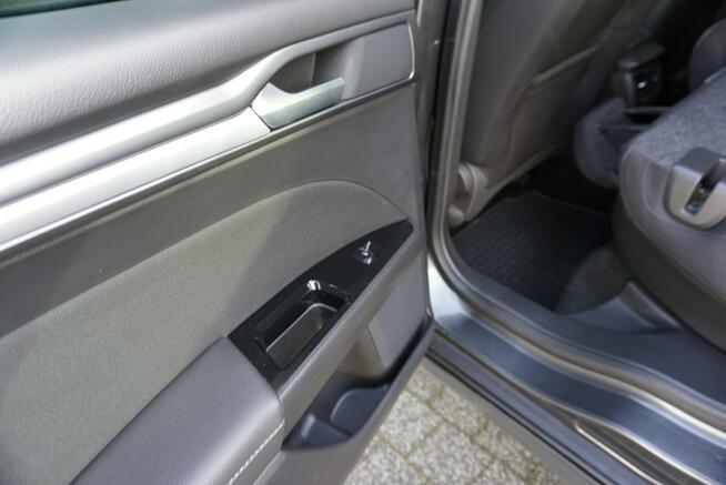 Ford Mondeo zarejestrowany, ubezpieczony Opole - zdjęcie 12