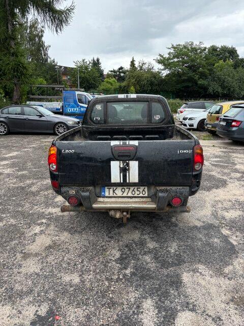 Mitsubishi L 200 2.5D Kielce - zdjęcie 4