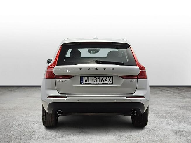 Volvo XC 60 B4 B Momentum aut ! Z Polskiego Salonu ! Faktura VAT ! Warszawa - zdjęcie 4