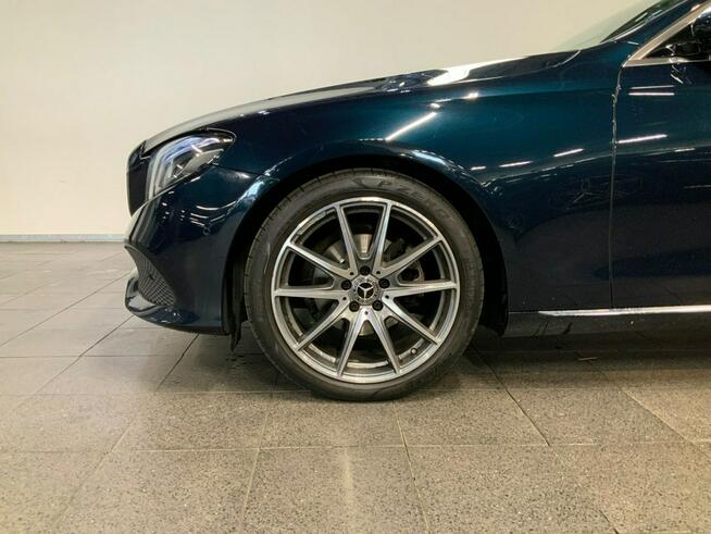 Mercedes E 220 Sadlno - zdjęcie 3