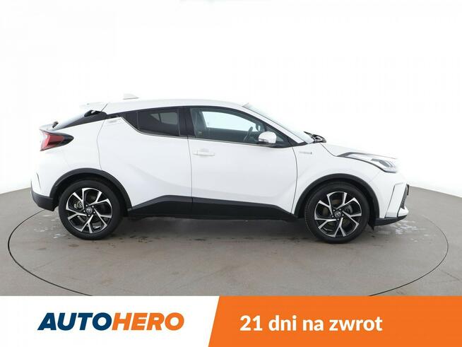 Toyota C-HR full LED kamera i czujniki parkowania Warszawa - zdjęcie 8