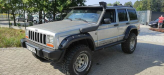 Jeep Cherokee 4,0l. Benz. Polecam ! Stare Budy - zdjęcie 2